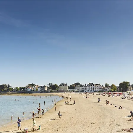 400m De La Plage, Jardin, Maison Pour 5
